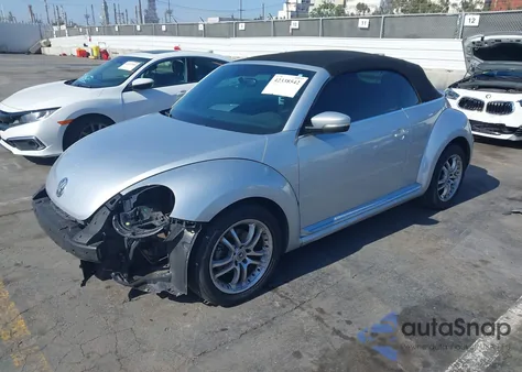 2013 Volkswagen Beetle 2.5L z USA, uszkodzony, nr VIN 3VW5P7AT7DM803858